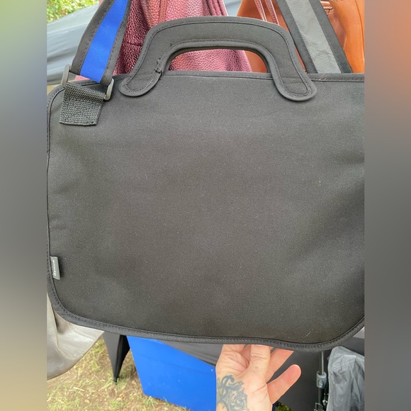 2d cartoon messenger bag! - Picture 5 of 5